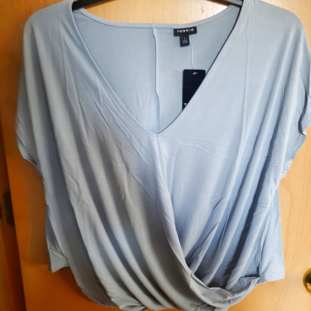 NWT, Torrid Women's Light Blue V-Neck Top, Size 1 14/16